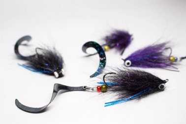 Wiggle tail configurations Wiggle tail configurations