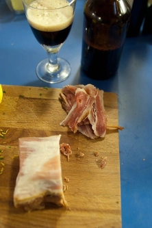 Lean bacon or dried ham Lean bacon or dried ham