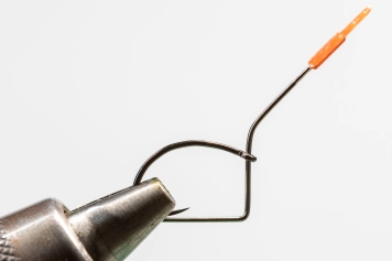 Hook and armature Hook and armature